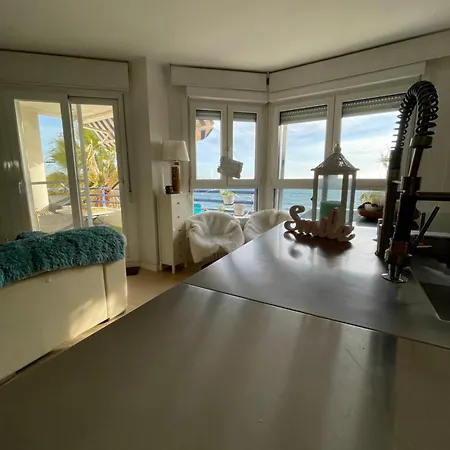 Ocean Views Apartamento *